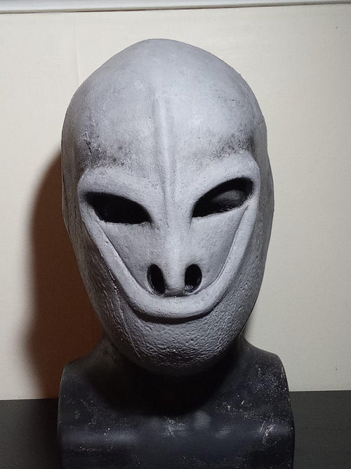 Frisbee alien twilight zone mask prop