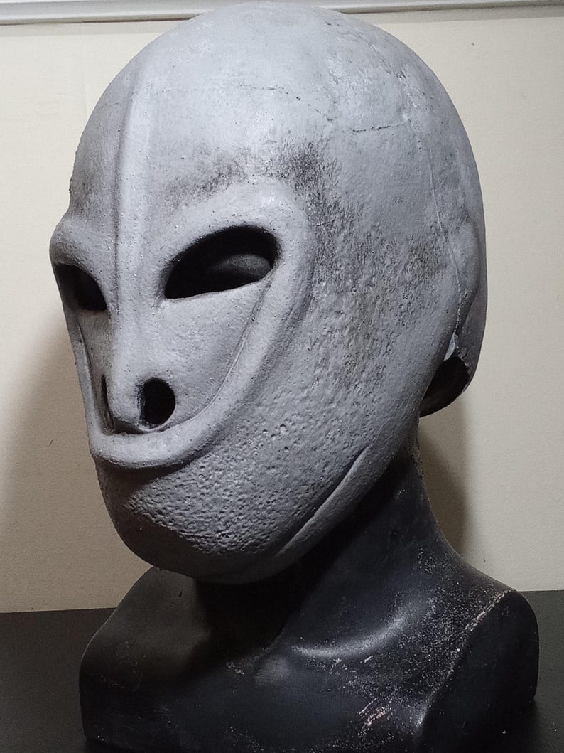 Frisbee alien twilight zone mask prop